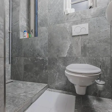 Appartamento Old Town Walkable Flat With Kitchen And New Bath Praga